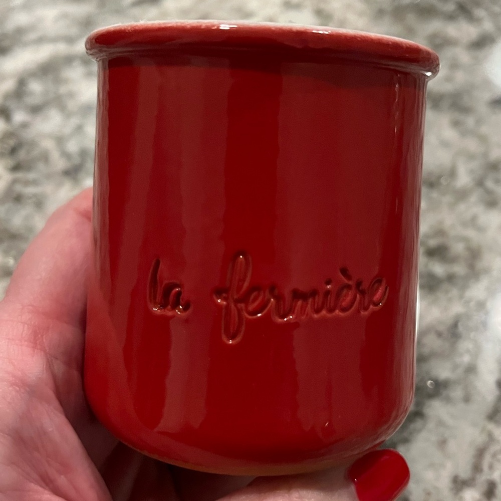 Red La Fermière pot